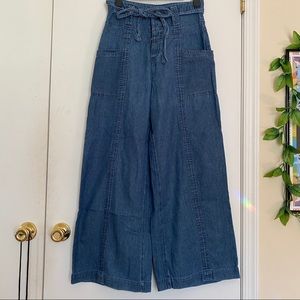 AE 70s style high rise flowy denim pants